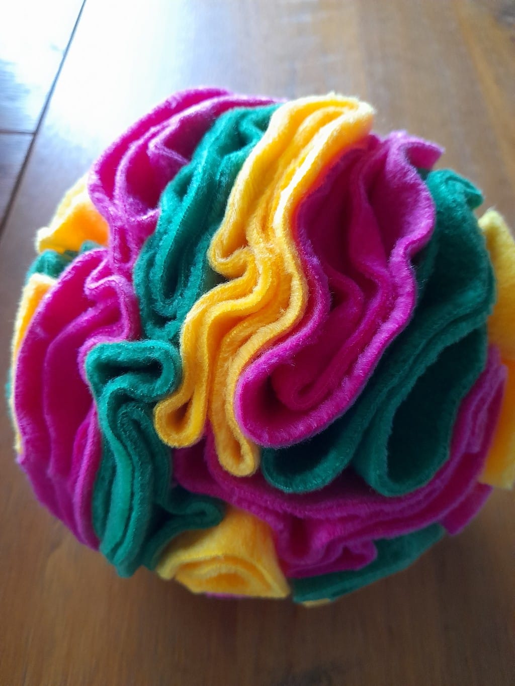 Snuffle Ball Spring Brights